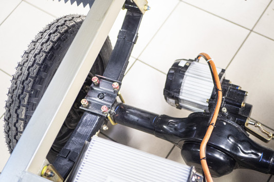 Грузовой электротрицикл Rutrike КАРГО Кабина КАРГО универсал 1500 60V1000W